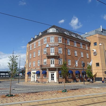 Danhostel Odense City Ngoại thất bức ảnh The station in 2012
